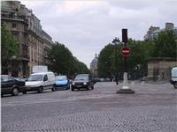 110-1025_img